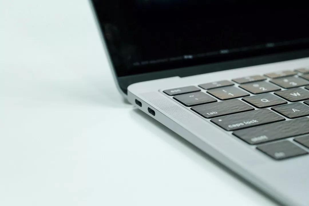 macbookair接口,macbookairm1接口 新macbook air真香,但是接口不够用怎么办?